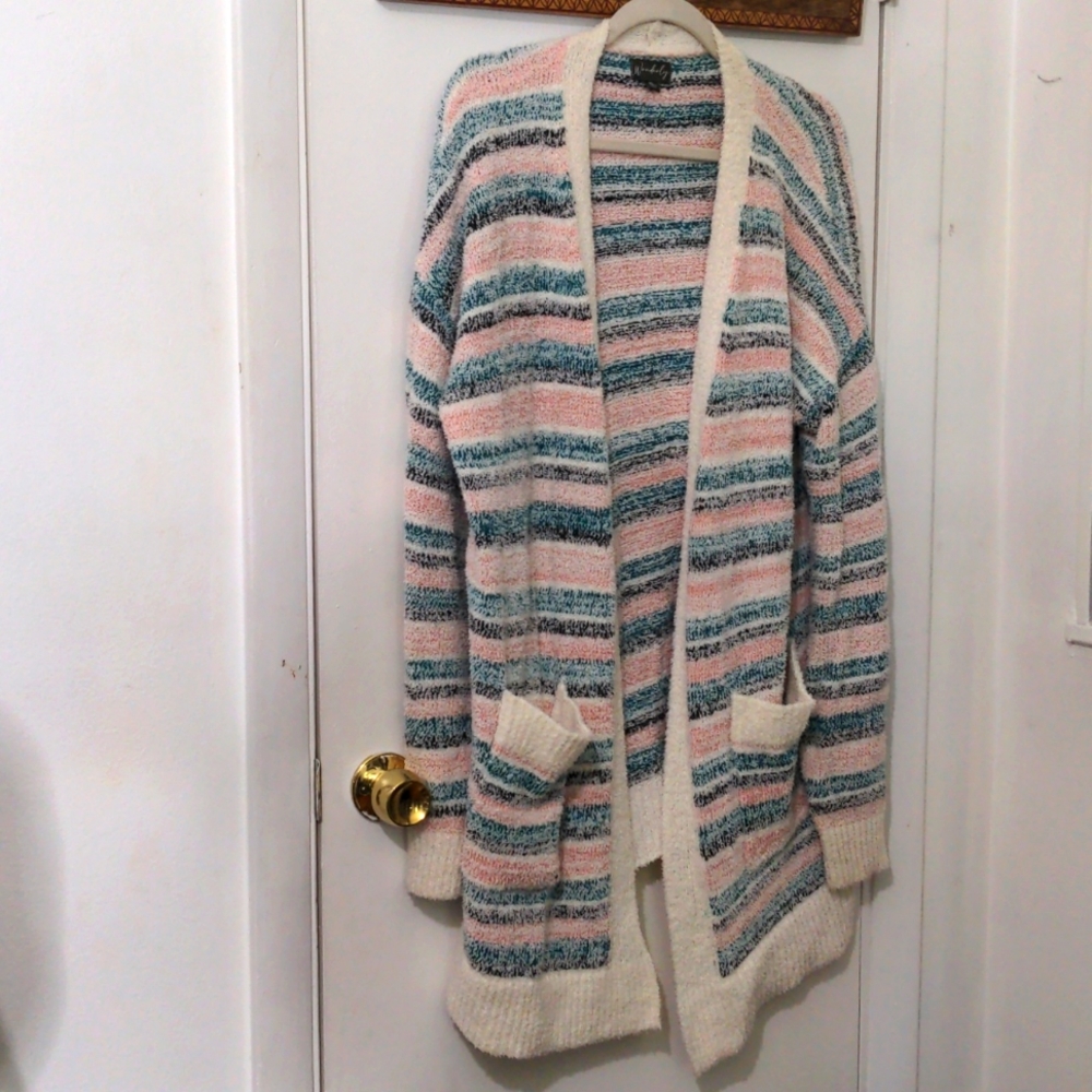 Striped cardigan with pockets